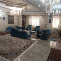 اپارتمان ۱۴۰ متری طبقه سوم