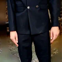 کت و شلوار و پیراهن با کروات