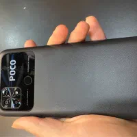 پوکو c40