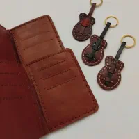 چرم اصل دست دوز