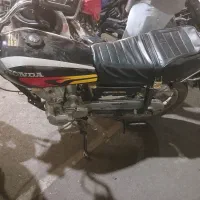 موتور سیکلت زمرد کویر ۲۰۰