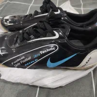 کفش سالنی فوتسال