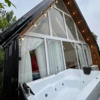 کلبه جنگلی تک خواب با صبحانه رایگان|اجارهٔ کوتاهمدت ویلا و باغ|رویان, |دیوار