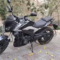 دومینار 250 باجاج