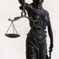 مجسمه عدالت برنزی|مجسمه، تندیس، ماکت|تهران, منیریه|دیوار