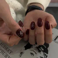 دستیار ناخن