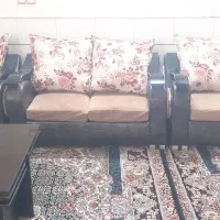 مبل راحتی بدنه چرم ۷نفره باعسلی