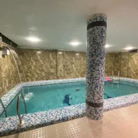 مالک هستم ( اجاره باغ نوساز استخر داخل ) به قیمت