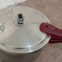 زود پز ایتالیایی در حد نو