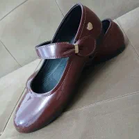 کفش بچه گانه