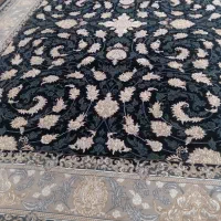 دو عدد فرش ۱۲ متری