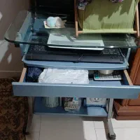 میز تحریر و....