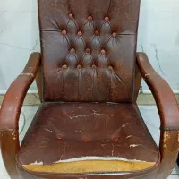 صندلی کارکرده قیمت ۲۰۰۰تومان