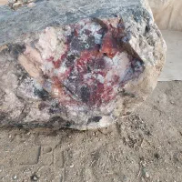 سنگ نمیدونم چیه ولی سنگ خوبیه