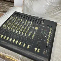 پاور میکسر مونتاربو به همراه باند