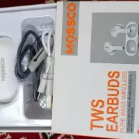 ایرپاد موسکو،ایرپاد شیشه ای شیشه‌ای اصلی با کیفیت