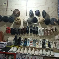 گیوه و تسبی شاه مقصود و کمربند|کیف، کفش، کمربند|برازجان, |دیوار