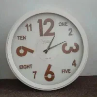 ساعت نو و تمیز