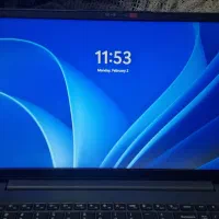 لپ‌تاپ Lenovo IdeaPad 3 بسیار تمیز