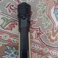 چراغ قوه قوی