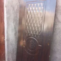 تعدادی وسایل منزل به فروش میرسد