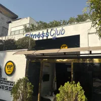 استخدام کارگر خدماتی