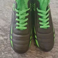 کفش ورزشی مناسب چمن