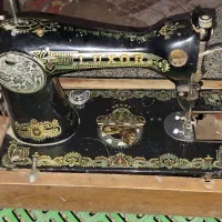 چرخ خیاطی قدیمی دستی