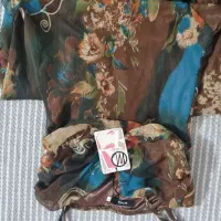 تعدادی لباس وپارچه مرغوب توصندوقی اعلا