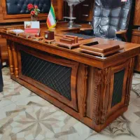 میز مدیریت جلو لمسه و کیوم