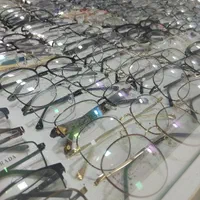 عینک های طبـی و آفتـابی زیـر قیـمـت