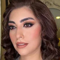 خدمات میکاپ و شینیون ۹۰۰ / آموزش میکاپ ۴/۷۰۰|خدمات آرایشگری و زیبایی|کرمان, |دیوار