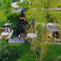 اجاره کلبه با اتاق تمام شیشه و جکوزی روباز