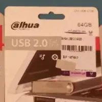 ۱ عدد فلش مموری ۱۲۸ گیگ و ۴ عدد فلش مموری ۶۴ گیگ