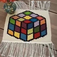گلیم دستباف بافت مکعب روبیک