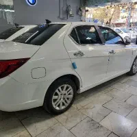 دنا پلاس (اتو دانشور)