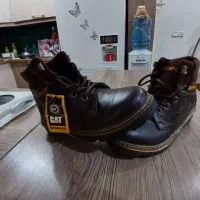 بوت یا کفش کاترپیلار