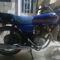 موتور سیکلت پارکینگی