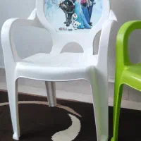 صندلی بچگانه