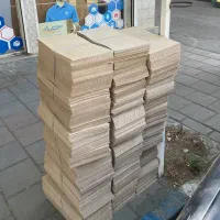 کارتن مخصوص روی جعبه چوبی سبد چوبی انگورسیاه