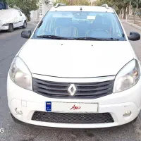 ساندرو ۹۵ بی رنگ دنده‌ ای