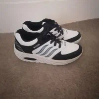 کتونی خارجی جنس  نونو سایز38کوچیک پا|کیف، کفش، کمربند|قم, باجک سه|دیوار