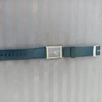 ساعت عطیقه و سکه عطیقه