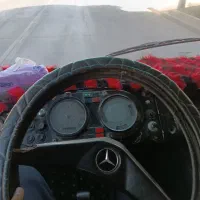 مینیبوس آماده به کار برای سرویس شرکتها