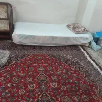 تخت یک نفره با رو تختی ضدآب