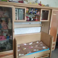 تخت خواب و کمد لباس کودک