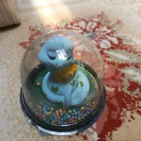 تعدادی شمع  و مجسمه