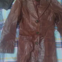 پالتو چرم زنانه ومانتو و کاپشن .و...