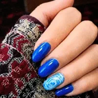ارائه  انواع خدمات ناخن