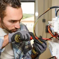 برقکاررفع اتصالی،راه اندازی موتوربرق،خرده کاری برق